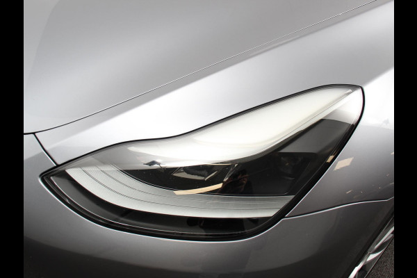 Tesla Model Y Long Range AWD 75 kWh Climate control Adaptieve cruise control Achteruitrijcamera Panoramadak Keyless Stuurverwarming Stoelverwarming LED Navigatie Parkeersensoren