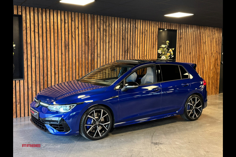 Volkswagen Golf 2.0 TSI R 4Motion / H/K / IQ Lights / HUD / Pano / Camera / Stuurverwarming