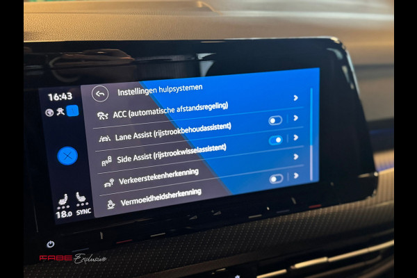 Volkswagen Golf 2.0 TSI R 4Motion / H/K / IQ Lights / HUD / Pano / Camera / Stuurverwarming