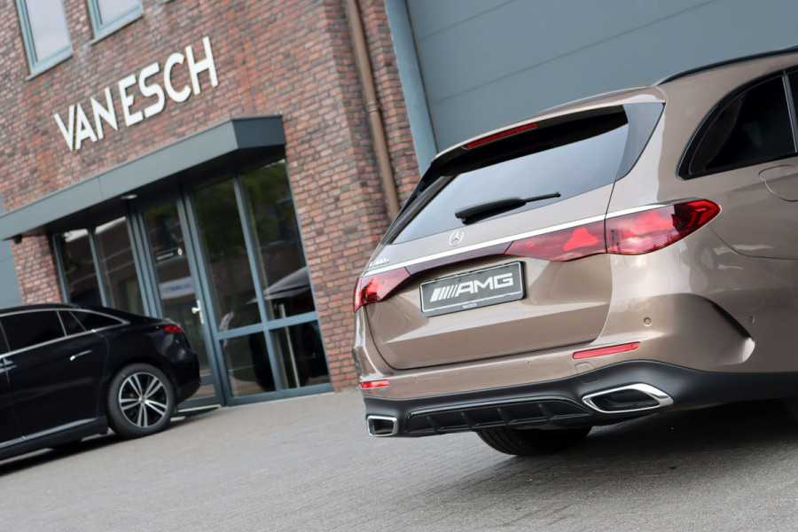 Mercedes-Benz E-Klasse Estate 300 e AMG Line | Hyperscreen | Distronic+ | HUD | 3D-Display | Panoramadak | Burmester | Surround Camera | Trekhaak | Keyless Go |