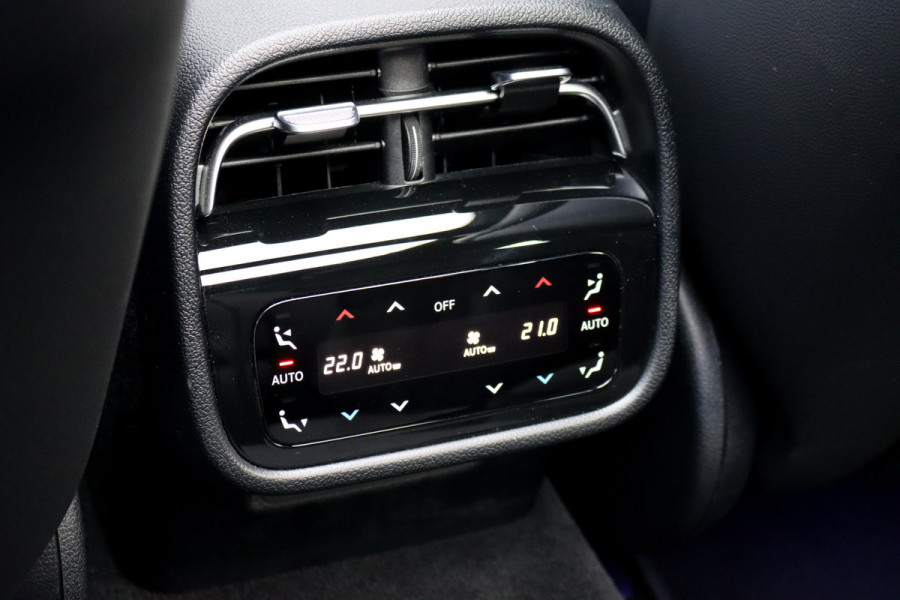 Mercedes-Benz E-Klasse Estate 300 e AMG Line | Hyperscreen | Distronic+ | HUD | 3D-Display | Panoramadak | Burmester | Surround Camera | Trekhaak | Keyless Go |