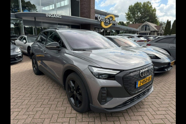 Audi Q4 e-tron 40 Advanced edition 77 kWh / SOH 94,5% / Camera / CarPlay / RS Seats / Warmtepomp / 19'' / Matrix LED / Stoelverwarming / Dodehoek / DAB / ACC