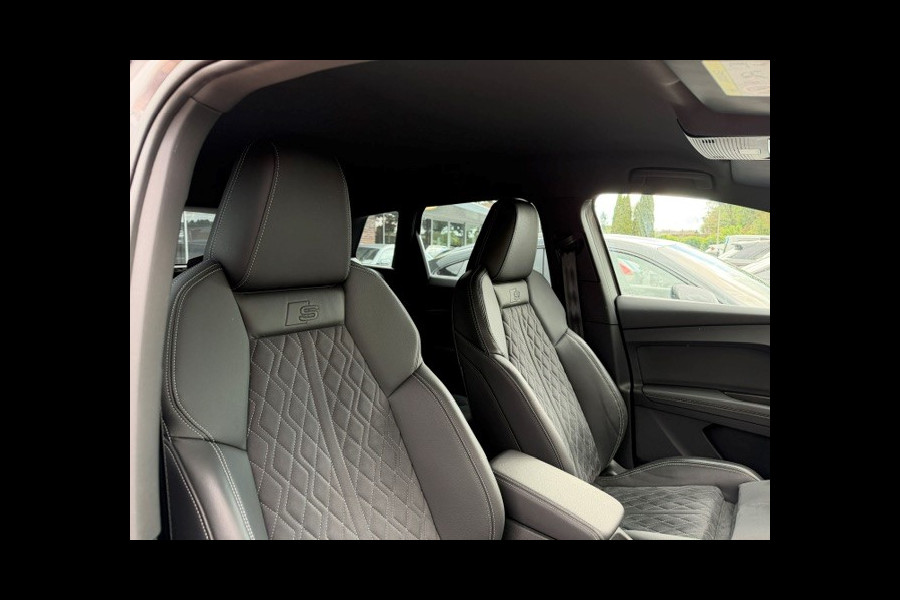 Audi Q4 e-tron 40 Advanced edition 77 kWh / SOH 94,5% / Camera / CarPlay / RS Seats / Warmtepomp / 19'' / Matrix LED / Stoelverwarming / Dodehoek / DAB / ACC