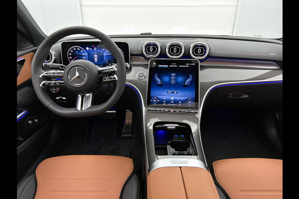 Mercedes-Benz C-Klasse 300 e 140 Years Edition |  Comfortpakket Plus | Nightpakket | Parkeerpakket met 360°-camera | Trekhaak | Panoramaschuifdak | Middenconsole metaalstructuur | DISTRONIC | GUARD 360° Plus | 19" multispaaks lichtmetalen AMG-velgen |