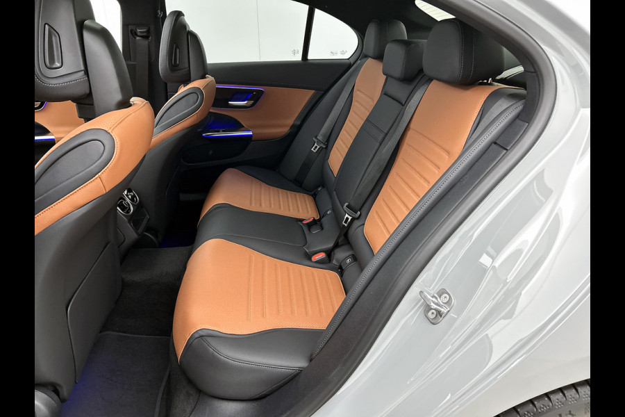 Mercedes-Benz C-Klasse 300 e 140 Years Edition |  Comfortpakket Plus | Nightpakket | Parkeerpakket met 360°-camera | Trekhaak | Panoramaschuifdak | Middenconsole metaalstructuur | DISTRONIC | GUARD 360° Plus | 19" multispaaks lichtmetalen AMG-velgen |