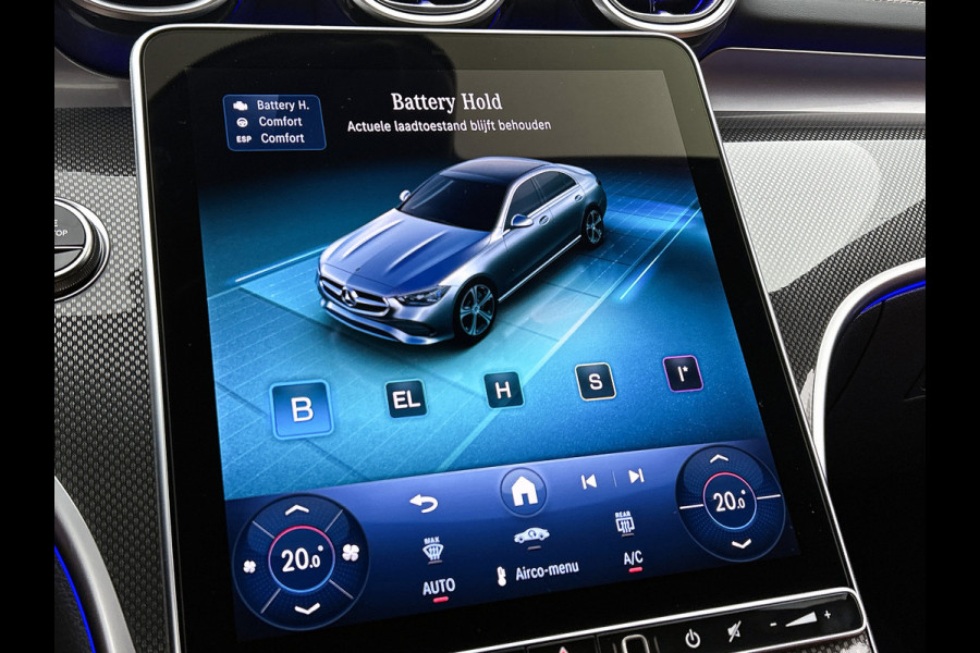 Mercedes-Benz C-Klasse 300 e 140 Years Edition |  Comfortpakket Plus | Nightpakket | Parkeerpakket met 360°-camera | Trekhaak | Panoramaschuifdak | Middenconsole metaalstructuur | DISTRONIC | GUARD 360° Plus | 19" multispaaks lichtmetalen AMG-velgen |