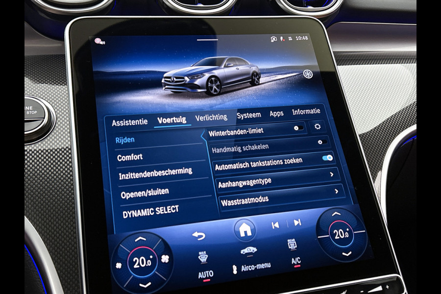 Mercedes-Benz C-Klasse 300 e 140 Years Edition |  Comfortpakket Plus | Nightpakket | Parkeerpakket met 360°-camera | Trekhaak | Panoramaschuifdak | Middenconsole metaalstructuur | DISTRONIC | GUARD 360° Plus | 19" multispaaks lichtmetalen AMG-velgen |