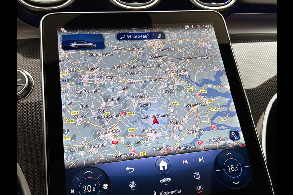 Mercedes-Benz C-Klasse 300 e 140 Years Edition |  Comfortpakket Plus | Nightpakket | Parkeerpakket met 360°-camera | Trekhaak | Panoramaschuifdak | Middenconsole metaalstructuur | DISTRONIC | GUARD 360° Plus | 19" multispaaks lichtmetalen AMG-velgen |