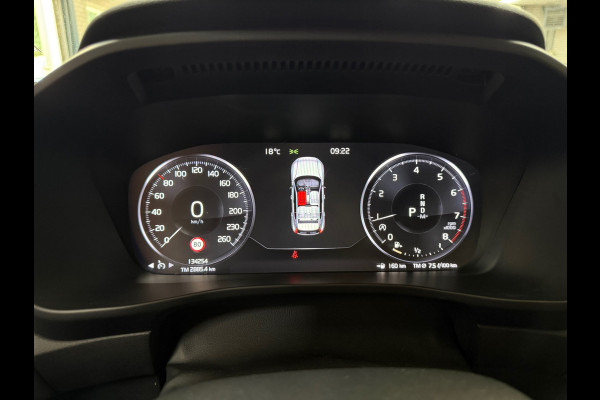 Volvo XC40 2.0 T4 Inscription | Parkeer assist Pro | CarPlay | Winter Pakket | LED | Ambient | Rij Assist Pro | Keyless | NAP