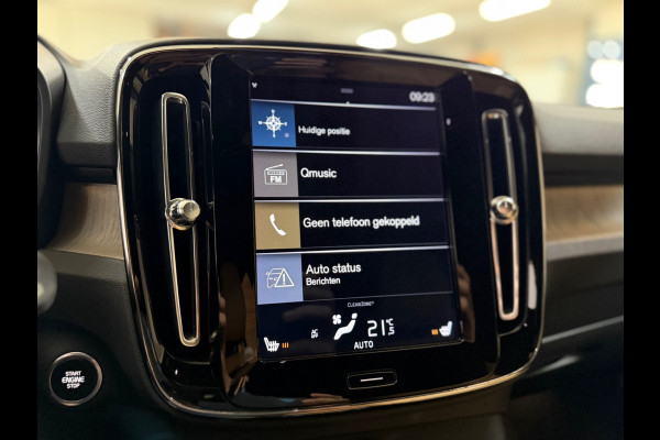 Volvo XC40 2.0 T4 Inscription | Parkeer assist Pro | CarPlay | Winter Pakket | LED | Ambient | Rij Assist Pro | Keyless | NAP