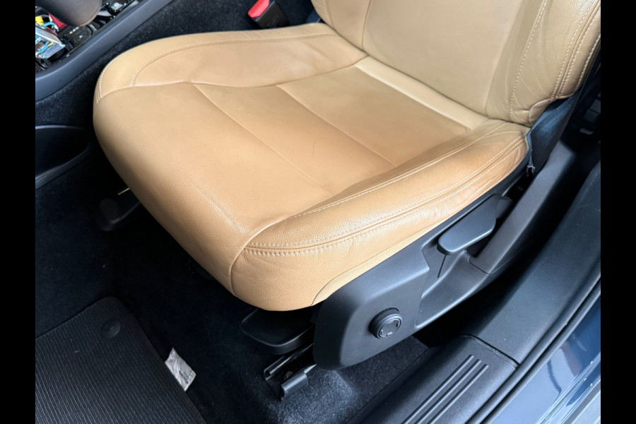 Volvo XC40 2.0 T4 Inscription | Parkeer assist Pro | CarPlay | Winter Pakket | LED | Ambient | Rij Assist Pro | Keyless | NAP