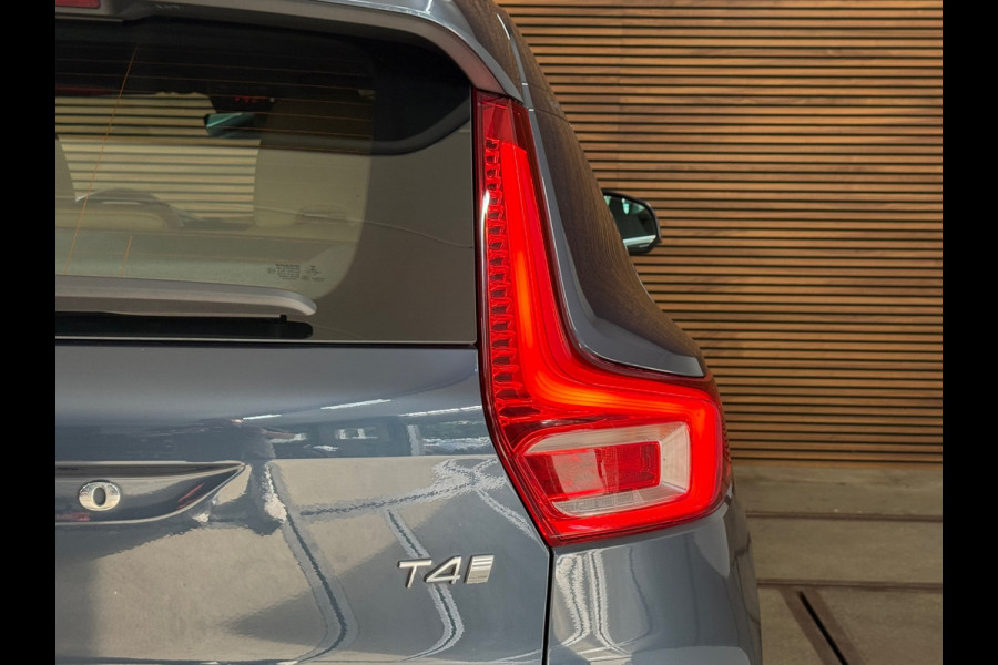 Volvo XC40 2.0 T4 Inscription | Parkeer assist Pro | CarPlay | Winter Pakket | LED | Ambient | Rij Assist Pro | Keyless | NAP