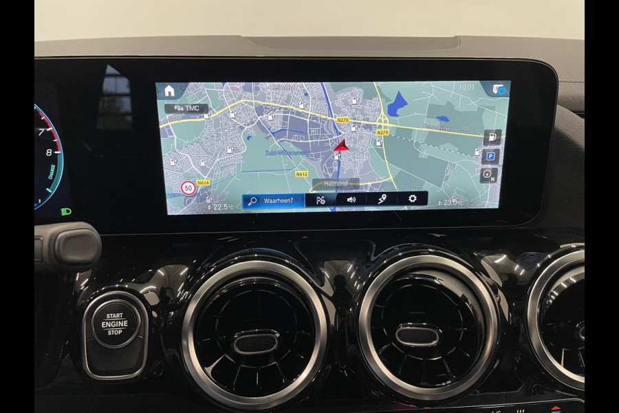 Mercedes-Benz GLA 250 e AMG Line PHEV Automaat Panorama dak 360 Camera Adaptieve Led Leder Interieur elektrische Achterklep Carplay/Android Auto Navigatie