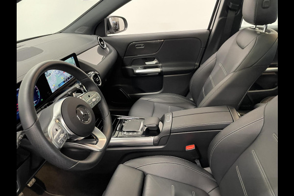 Mercedes-Benz GLA 250 e AMG Line PHEV Automaat Panorama dak 360 Camera Adaptieve Led Leder Interieur elektrische Achterklep Carplay/Android Auto Navigatie