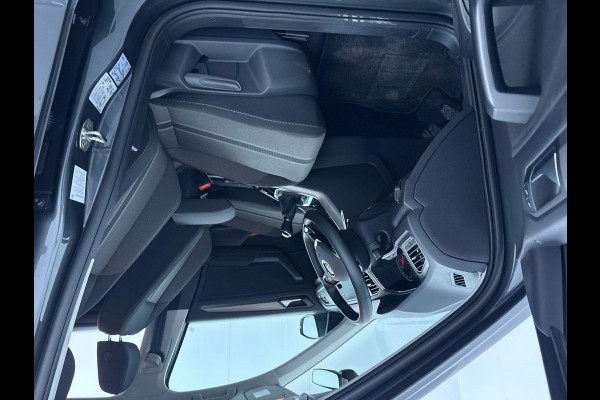 Volkswagen T-Roc 1.0 TSI Style 110 PK | Navigatie | 17" LM velgen | Alarm | Privacy glas |