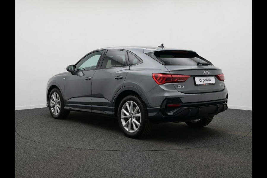 Audi Q3 Sportback 45 TFSI e S Edition 245pk | Keyless-pakket |  Apple Carplay/Android Auto | Dodehoekdetectie |  Climate control | full-LED koplampen |  lichtmetalen velgen multi-spaaks 18 | Navigatiesysteem | S Line interieur | voorstoelen verwarmd