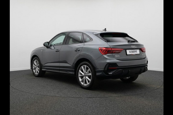 Audi Q3 Sportback 45 TFSI e S Edition 245pk | Keyless-pakket |  Apple Carplay/Android Auto | Dodehoekdetectie |  Climate control | full-LED koplampen |  lichtmetalen velgen multi-spaaks 18 | Navigatiesysteem | S Line interieur | voorstoelen verwarmd