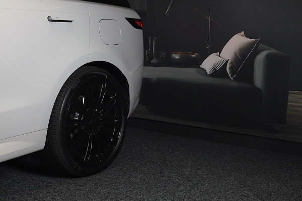 Land Rover Range Rover Sport 3.0 P550e Autobiography PHEV / SV Bespoke Deep Garnet / Massage / Head Up / Verkoeling / Memory /Pano