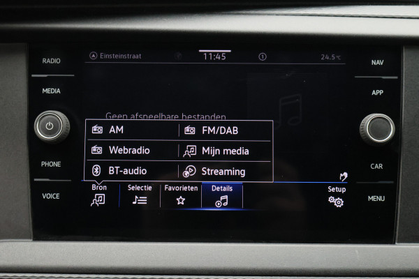 Volkswagen Transporter 2.0 TDI L2H1 28 DSG Apple Carplay, Trekhaak, Cruise, Airco, DAB