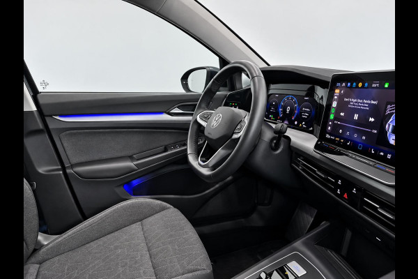 Volkswagen Golf Variant 1.5 eTSI Life DSG Navigatie Apple Carplay Android Auto Parkeerhulp Adaptive Cruise Control Stoel- en stuurverwarming Sfeerverlichting Virtual Cockpit Climate Control