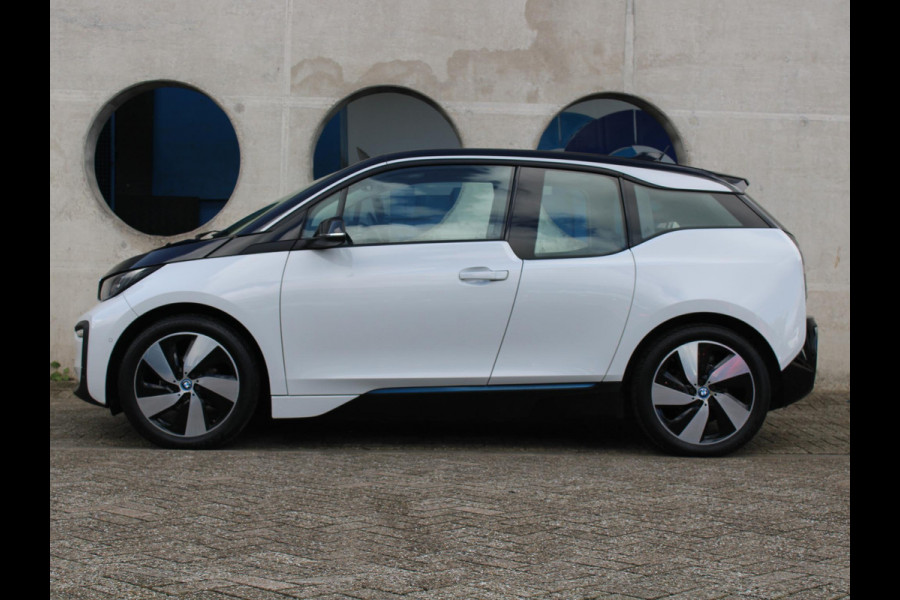 BMW i3 Basis 94Ah 33 kWh | STOELVERWARMING | NAVIGATIE | ACHTERUITRIJCAMERA |