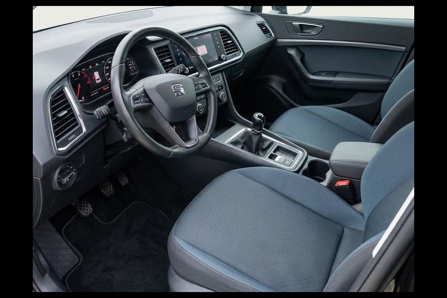 Seat Ateca 1.0 EcoTSI Style Business Intense 116pk | Trekhaak | Parkeercamera | Navigatie | Adaptieve cruise controle | Lichtmetalen velgen