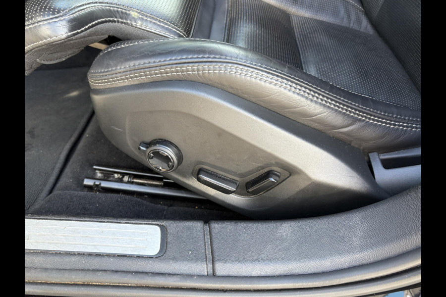 Volvo V60 2.0 T5 Inscription VAN: € 26.900- VOOR: € 24.877,- UW HERFSTVOORDEEL: € 2.023,-| VOLVO DEALER ONDERHOUDEN | FULL OPTIONS| BOWERS & WILKINS| ELEK. TREKHAAK| PANO| STOELVENTILATIE| HUD| ACHTERBANK VERWARMD| ORIG. NL NAP|