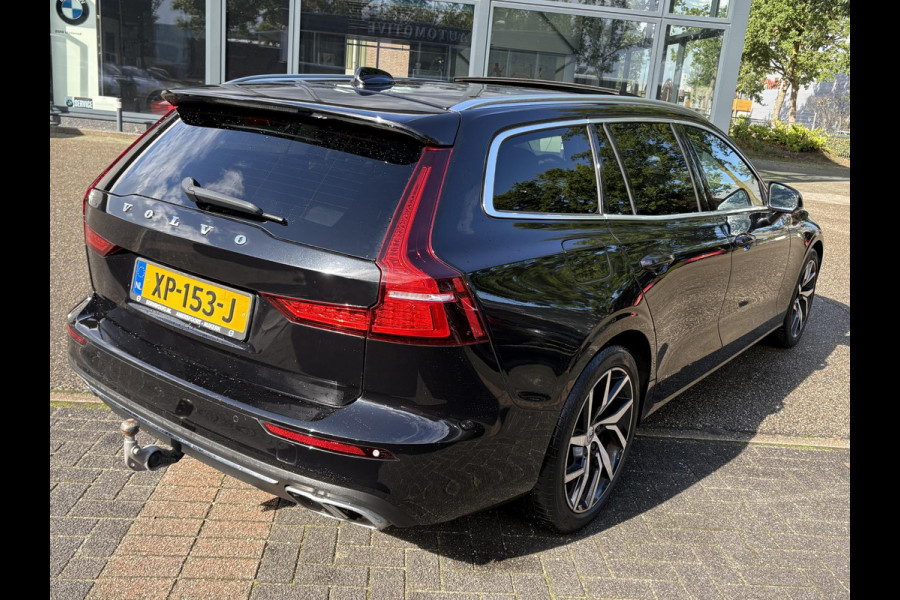 Volvo V60 2.0 T5 Inscription VAN: € 26.900- VOOR: € 24.877,- UW HERFSTVOORDEEL: € 2.023,-| VOLVO DEALER ONDERHOUDEN | FULL OPTIONS| BOWERS & WILKINS| ELEK. TREKHAAK| PANO| STOELVENTILATIE| HUD| ACHTERBANK VERWARMD| ORIG. NL NAP|