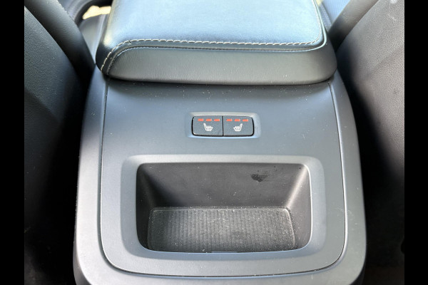 Volvo V60 2.0 T5 Inscription VAN: € 26.900- VOOR: € 24.877,- UW HERFSTVOORDEEL: € 2.023,-| VOLVO DEALER ONDERHOUDEN | FULL OPTIONS| BOWERS & WILKINS| ELEK. TREKHAAK| PANO| STOELVENTILATIE| HUD| ACHTERBANK VERWARMD| ORIG. NL NAP|