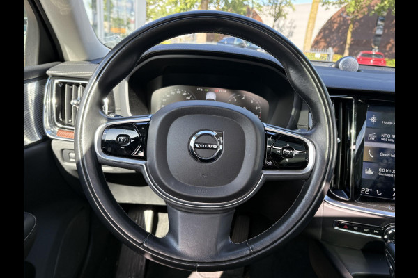 Volvo V60 2.0 T5 Inscription VAN: € 26.900- VOOR: € 24.877,- UW HERFSTVOORDEEL: € 2.023,-| VOLVO DEALER ONDERHOUDEN | FULL OPTIONS| BOWERS & WILKINS| ELEK. TREKHAAK| PANO| STOELVENTILATIE| HUD| ACHTERBANK VERWARMD| ORIG. NL NAP|
