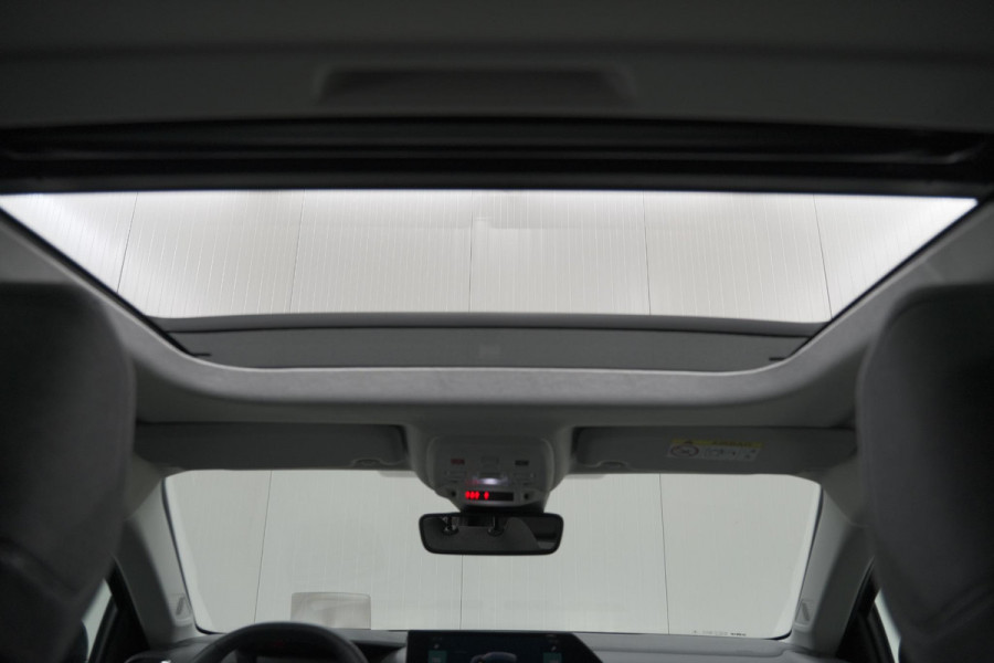 Citroën Ë-C4 Shine 50 kWh | 94,5% SOH | Panoramadak | 360 Camera | Head-Up Display | Pack Winter | Camera | Parkeersensoren