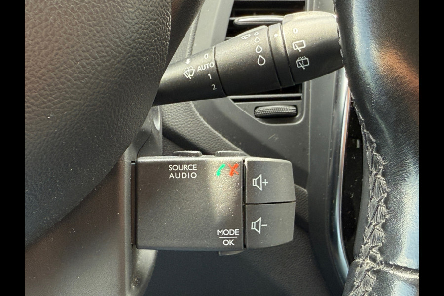 Renault Captur 1.3 150PK AUTOMAAT TCe Intens Navi|PDC|TREKHAAK