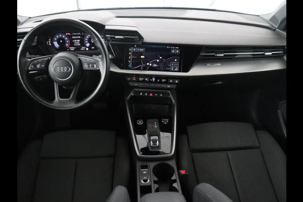 Audi A3 Sportback 30 TFSI Advanced edition | Cruise control | Camera | Park assist | Navigatie | Carplay | Climate control | Virtueel dashboard | Full LED
