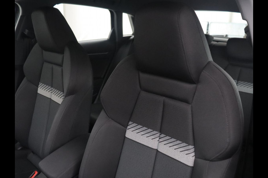 Audi A3 Sportback 30 TFSI Advanced edition | Cruise control | Camera | Park assist | Navigatie | Carplay | Climate control | Virtueel dashboard | Full LED