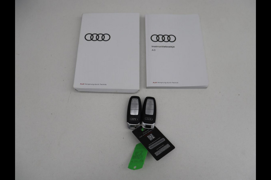Audi A3 Sportback 30 TFSI Advanced edition | Cruise control | Camera | Park assist | Navigatie | Carplay | Climate control | Virtueel dashboard | Full LED