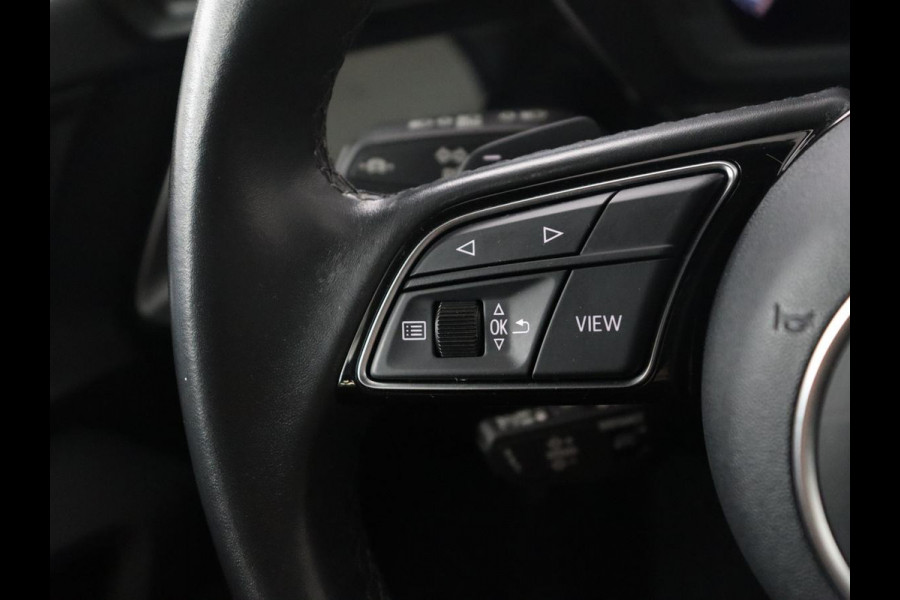 Audi A3 Sportback 30 TFSI Advanced edition | Cruise control | Camera | Park assist | Navigatie | Carplay | Climate control | Virtueel dashboard | Full LED