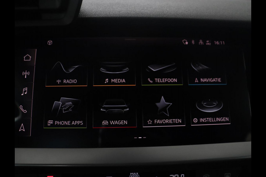 Audi A3 Sportback 30 TFSI Advanced edition | Cruise control | Camera | Park assist | Navigatie | Carplay | Climate control | Virtueel dashboard | Full LED