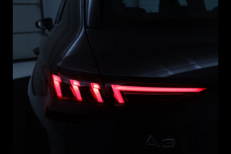 Audi A3 Sportback 30 TFSI Advanced edition | Cruise control | Camera | Park assist | Navigatie | Carplay | Climate control | Virtueel dashboard | Full LED