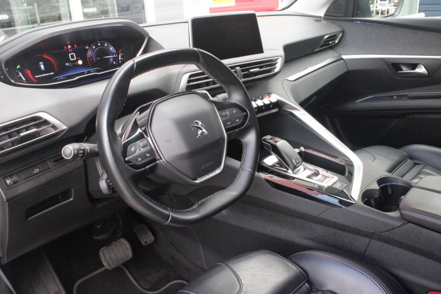 Peugeot 3008 1.2 130PK AUTOMAAT ALLURE | LEDEREN BEKLEDING | TREKHAAK | ELEKTRISCH BEDIENBARE BESTUUDERSSTOEL MET GEHEUGENFUNCTIE | ADAPTIVE CRUISE CONTROL | ELEKTRISCH BEDIENBARE ACHTERKLEP | APPLE CARPLAY/ANDROID AUTO | NAVIGATIE | STOELVERWARMING | ALL SEASON BANDEN | 19" LICHTMETALEN VELGEN | KEYLESS ENTRY/START | DODEHOEK DETECTIE | DRAADLOZE TELEFOONLADER |