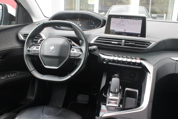 Peugeot 3008 1.2 130PK AUTOMAAT ALLURE | LEDEREN BEKLEDING | TREKHAAK | ELEKTRISCH BEDIENBARE BESTUUDERSSTOEL MET GEHEUGENFUNCTIE | ADAPTIVE CRUISE CONTROL | ELEKTRISCH BEDIENBARE ACHTERKLEP | APPLE CARPLAY/ANDROID AUTO | NAVIGATIE | STOELVERWARMING | ALL SEASON BANDEN | 19" LICHTMETALEN VELGEN | KEYLESS ENTRY/START | DODEHOEK DETECTIE | DRAADLOZE TELEFOONLADER |
