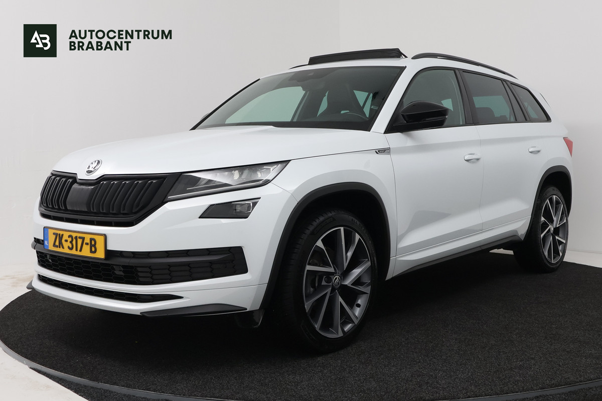 Škoda Kodiaq 1.5 TSI Sportline Business 7p. (DIGITALE COCKPIT, PANORAMADAK, TREKHAAK, STOELVERWARMING, CAMERA)