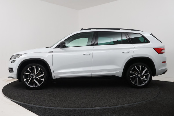 Škoda Kodiaq 1.5 TSI Sportline Business 7p. (DIGITALE COCKPIT, PANORAMADAK, TREKHAAK, STOELVERWARMING, CAMERA)
