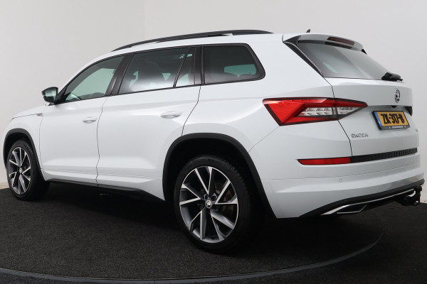 Škoda Kodiaq 1.5 TSI Sportline Business 7p. (DIGITALE COCKPIT, PANORAMADAK, TREKHAAK, STOELVERWARMING, CAMERA)