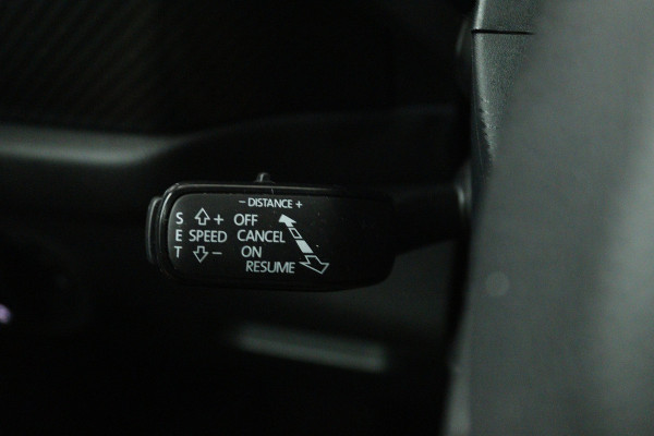 Škoda Kodiaq 1.5 TSI Sportline Business 7p. (DIGITALE COCKPIT, PANORAMADAK, TREKHAAK, STOELVERWARMING, CAMERA)