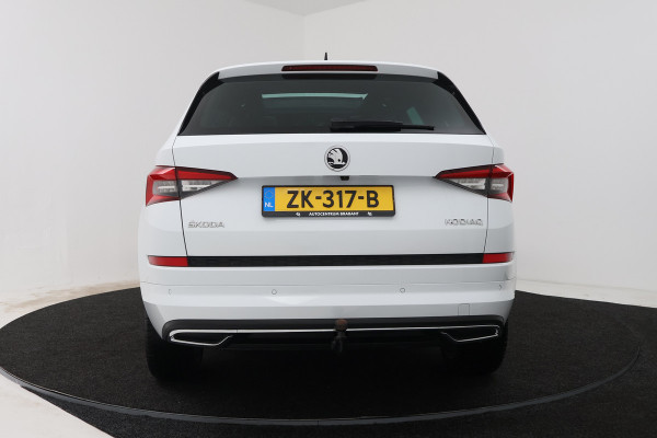 Škoda Kodiaq 1.5 TSI Sportline Business 7p. (DIGITALE COCKPIT, PANORAMADAK, TREKHAAK, STOELVERWARMING, CAMERA)