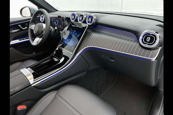 Mercedes-Benz GLC 300e 4MATIC Business Solution Luxury | Comfortpakket Plus | Parkeerpakket | Trekhaak | Panoramaschuifdak | DISTRONIC | Sierdelen hout aluminiumlines | URBAN GUARD Plus | Dakhemel stof zwart |