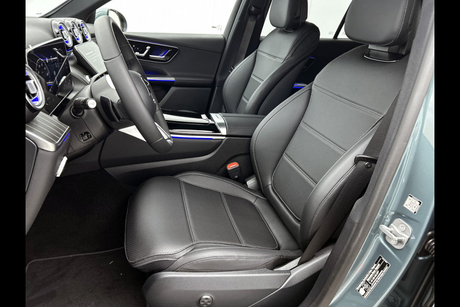 Mercedes-Benz GLC 300e 4MATIC Business Solution Luxury | Comfortpakket Plus | Parkeerpakket | Trekhaak | Panoramaschuifdak | DISTRONIC | Sierdelen hout aluminiumlines | URBAN GUARD Plus | Dakhemel stof zwart |