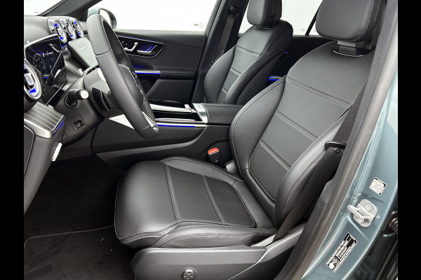 Mercedes-Benz GLC 300e 4MATIC Business Solution Luxury | Comfortpakket Plus | Parkeerpakket | Trekhaak | Panoramaschuifdak | DISTRONIC | Sierdelen hout aluminiumlines | URBAN GUARD Plus | Dakhemel stof zwart |