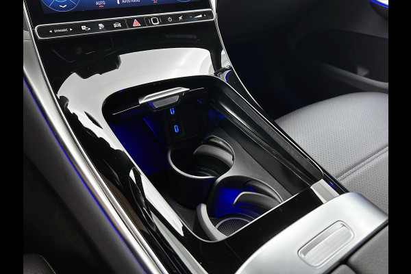 Mercedes-Benz GLC 300e 4MATIC Business Solution Luxury | Comfortpakket Plus | Parkeerpakket | Trekhaak | Panoramaschuifdak | DISTRONIC | Sierdelen hout aluminiumlines | URBAN GUARD Plus | Dakhemel stof zwart |