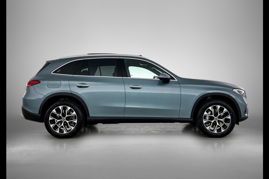 Mercedes-Benz GLC 300e 4MATIC Business Solution Luxury | Comfortpakket Plus | Parkeerpakket | Trekhaak | Panoramaschuifdak | DISTRONIC | Sierdelen hout aluminiumlines | URBAN GUARD Plus | Dakhemel stof zwart |